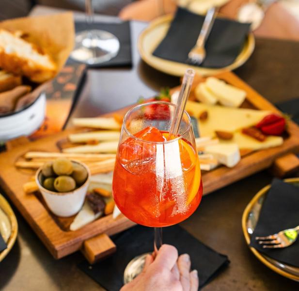 Spritz bar & good food Parencan