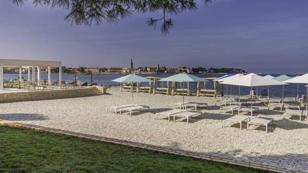 Val Parentino Family Beach